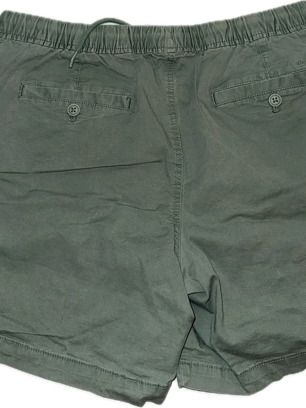 IZOD Salt Water stretch. Size large. Casual Drawstring Shorts in Olive Green. - Picture 2 of 5